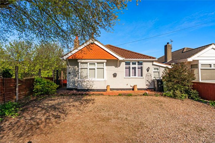 2 Bedroom Bungalow For Sale In Braeton Lane, Grimsby, Lincolnshire, DN33