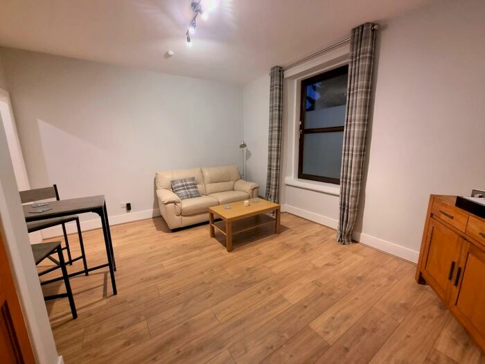 1 Bedroom Flat To Rent In Thistle Lane, The City Centre, Aberdeen, AB10