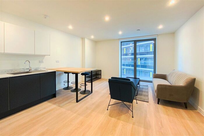 2 Bedroom Flat To Rent In Laurence Place, New Kings Head Yard, M3