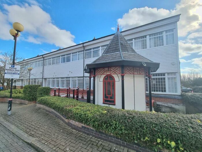 2 Bedroom Apartment To Rent In Silks Way, Braintree, CM7