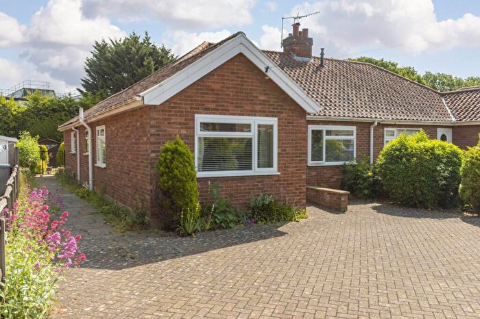 3 Bedroom Semi-Detached Bungalow For Sale In Falcon Road East, Sprowston, NR7