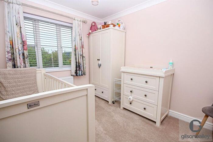 4 Bedroom Detached House For Sale In Vane Close, Dussindale, NR7