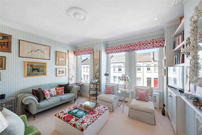 2 Bedroom Flat For Sale In Stephendale Road, Fulham, London, SW6