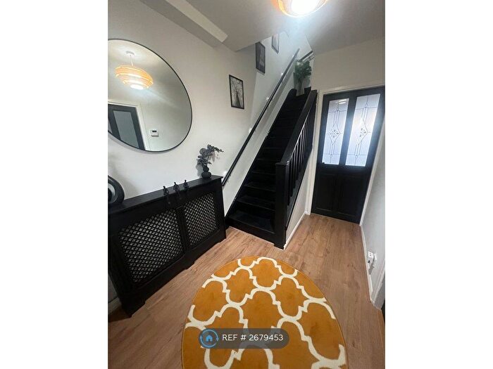 3 Bedroom Maisonette To Rent In Plumley Road, Handforth, Wilmslow, SK9