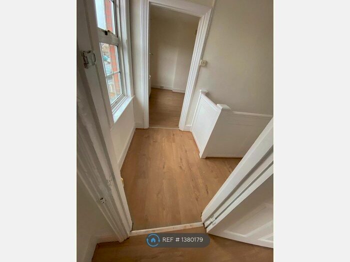 2 Bedroom Flat To Rent In Feltham Road, Ashford, TW15