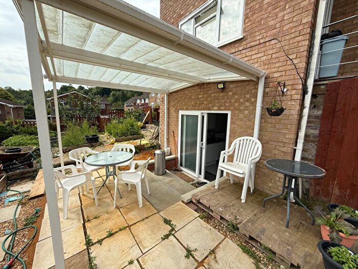 Maisonette To Rent In Wyndham Avenue, High Wycombe, HP13