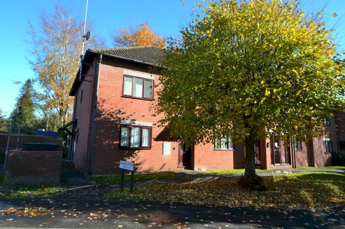 2 Bedroom Maisonette To Rent In Bishops Court, Andover, SP10