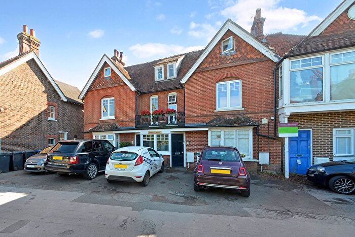 1 Bedroom Property For Sale In The Common, Cranleigh, GU6
