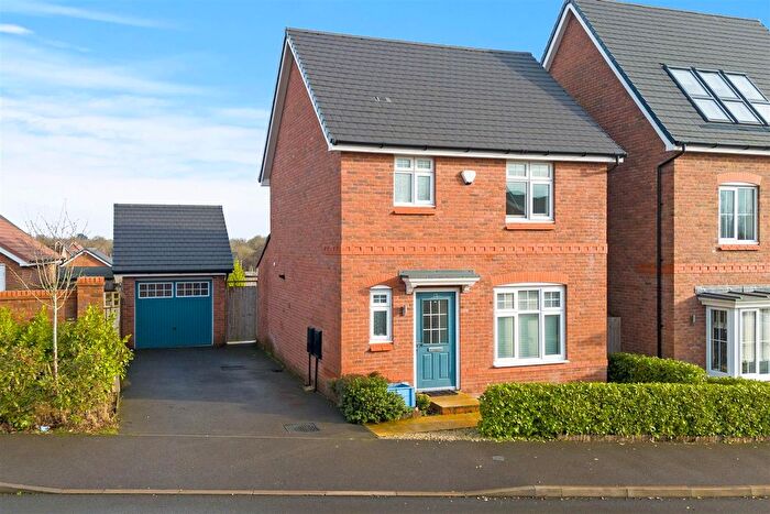 3 Bedroom Detached House For Sale In Nubian Way, Plough Hill, Nuneation, CV10