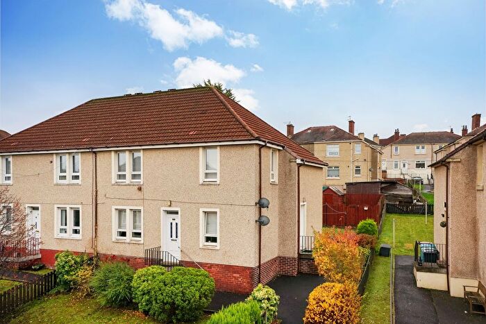 2 Bedroom Flat For Sale In Broomfield Street, Airdrie, ML6