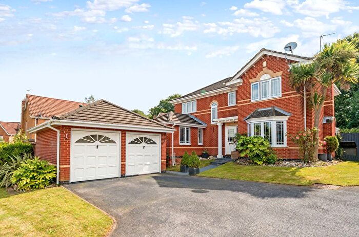 4 Bedroom Detached House For Sale In Lindbergh Rise, Whiteley, Hampshire, PO15