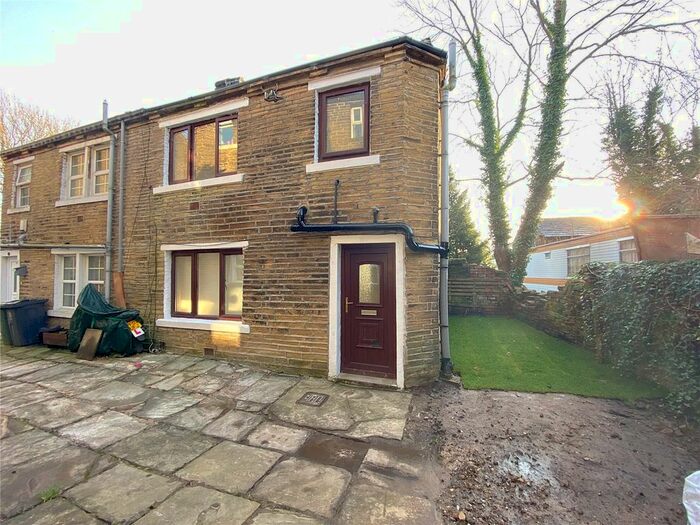 2 Bedroom Semi-Detached House To Rent In Dole Street, Thornton, Bradford, BD13