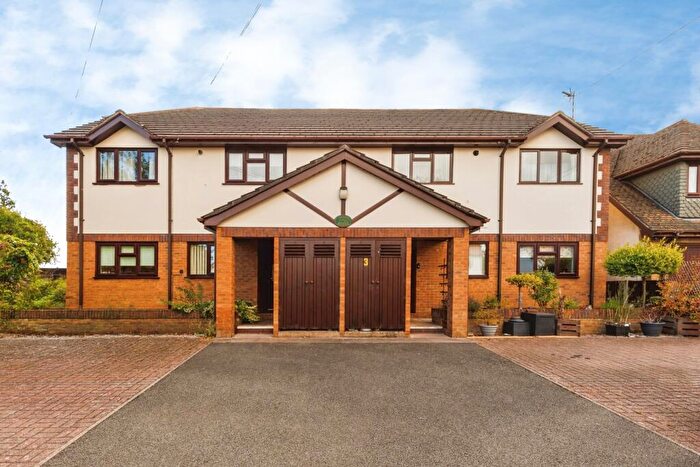 2 Bedroom Flat For Sale In Box Lane, Wrexham, LL12