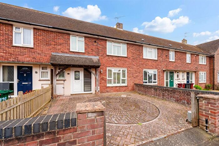 4 Bedroom House For Sale In Sherborne Road, Chichester, PO19