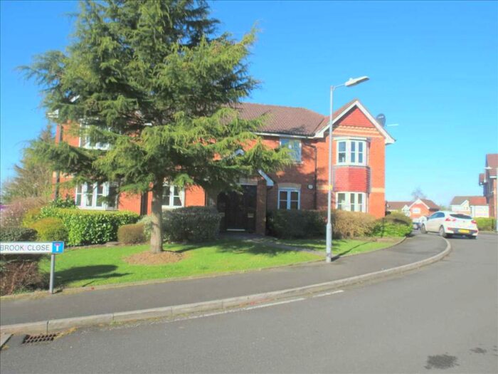 2 Bedroom Apartment To Rent In Lowerbrook Close, Bolton, BL6