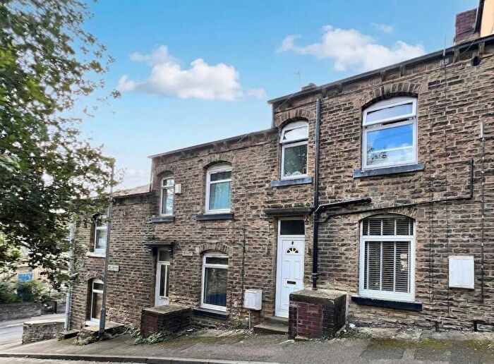 2 Bedroom Terraced House For Sale In Highroyd Lane, Huddersfield, HD5