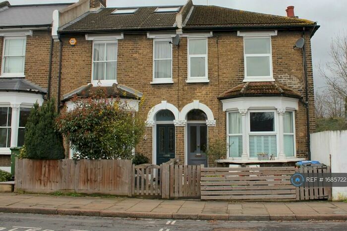 1 Bedroom Flat To Rent In Fairthorn Road, London, SE7