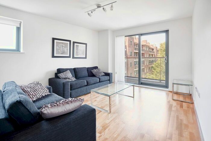 2 Bedroom Flat To Rent In Chi Building, Crowder Street, E1