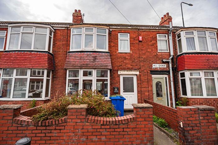 3 Bedroom Terraced House For Sale In Mill Avenue, Grimsby, DN31