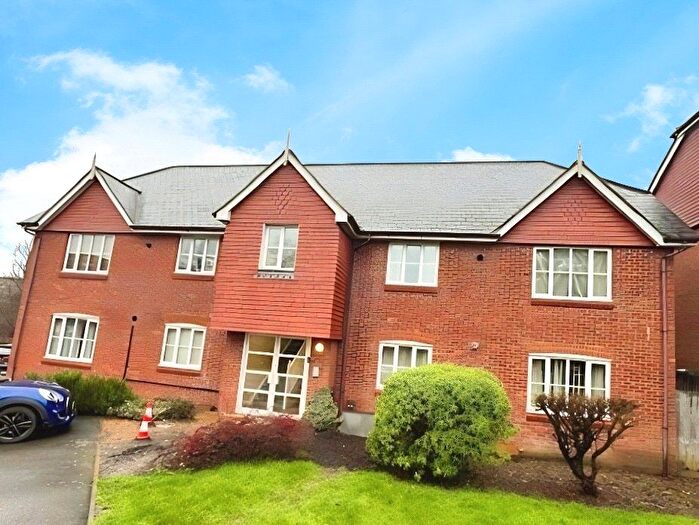 1 Bedroom Flat To Rent In The Cedars, Sellindge, Ashford, Kent, TN25