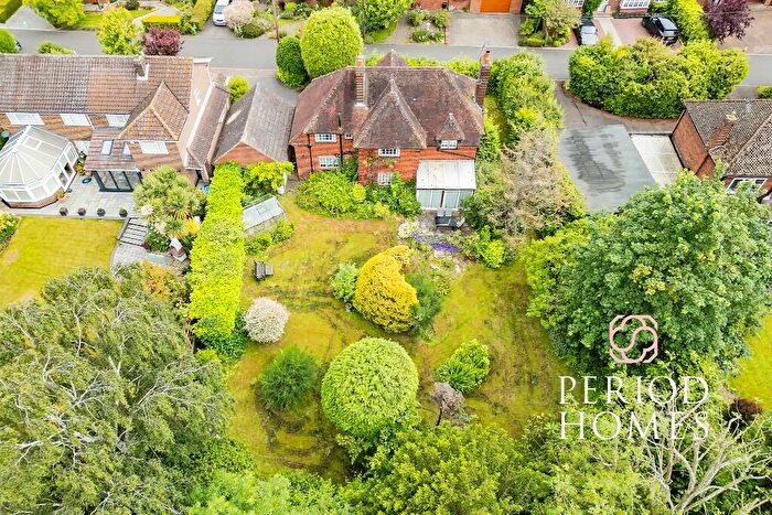 4 Bedroom Detached House For Sale In Post Office Road, Ingatestone, CM4