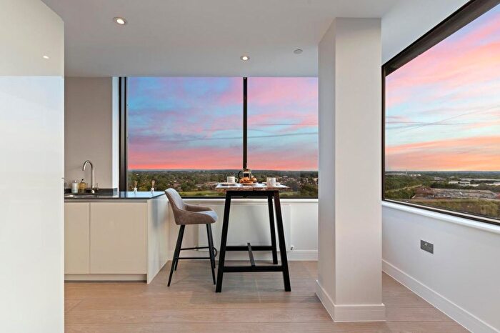 2 Bedroom Flat To Rent In Staines Road West, Sunbury-On-Thames, TW16