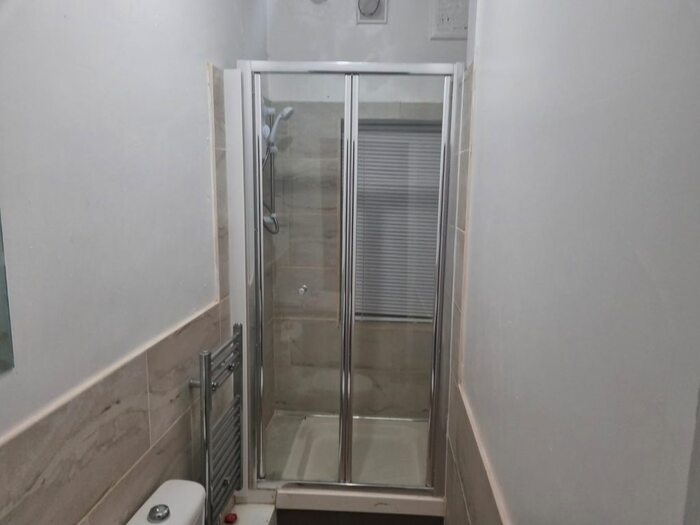 2 Bedroom Flat To Rent In Springfields, Walsall, WS4