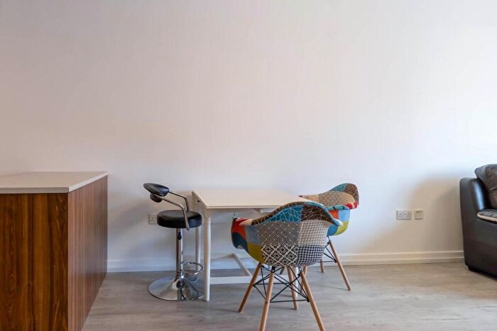 2 Bedroom Apartment To Rent In Placido, Jupiter, Birmingham, B16