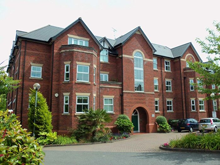 2 Bedroom Flat To Rent In Brown Street, Altrincham, WA14
