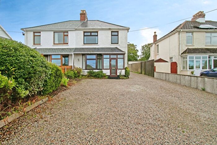 1 Bedroom Maisonette For Sale In North Way, Quintrell Downs, Newquay, Cornwall, TR8