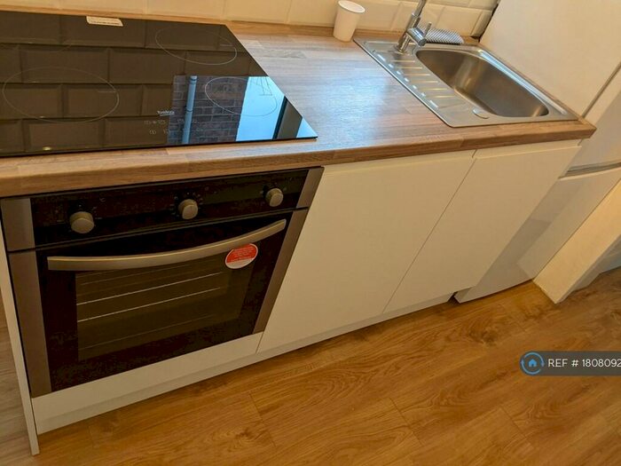 2 Bedroom Terraced House To Rent In Kitchener Road, Birmingham, B29