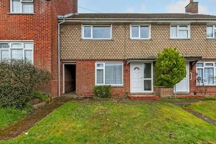 3 Bedroom Terraced House To Rent In Furley Close, Winchester, SO23