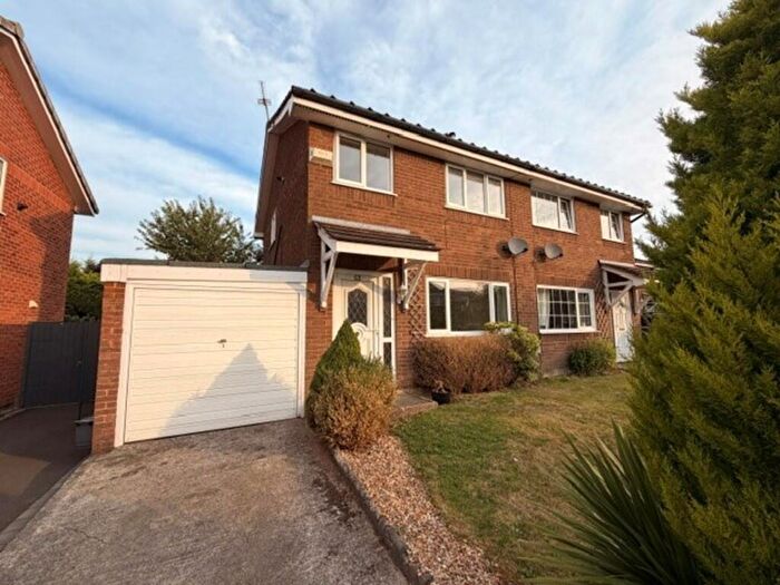 3 Bedroom Semi Detached House To Rent In St Clares Avenue, Fulwood, PR2