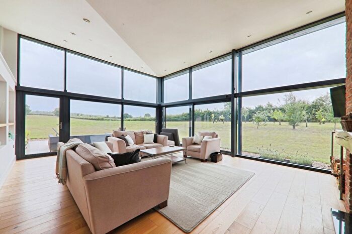 4 Bedroom Detached House For Sale In Chantry Lane, Etton, Beverley, HU17