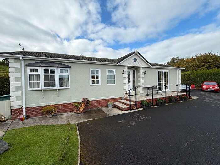 2 Bedroom Mobile/park Home For Sale In Schooner Park, New Quay, SA45