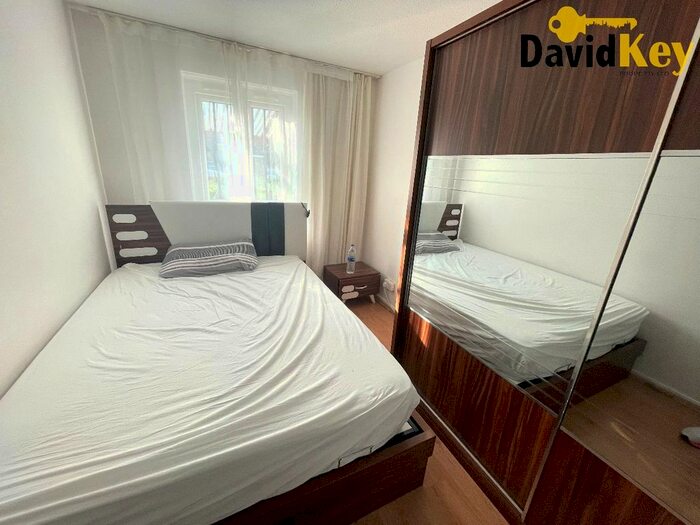 1 Bedroom Flat To Rent In Stonebridge Road, London, N15