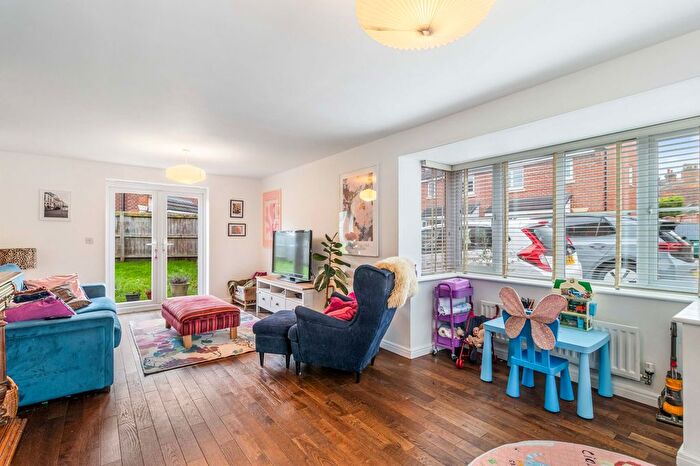 4 Bedroom Detached House For Sale In Wedgwood Drive, Warrington, WA4 - Photo 2