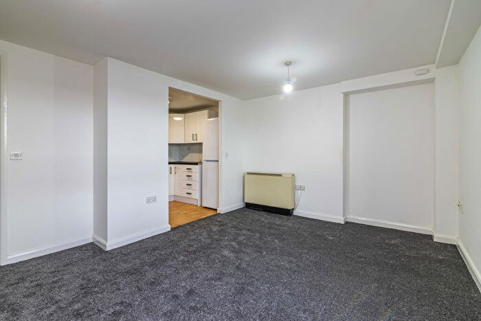 1 Bedroom Flat To Rent In Mansfield Road, Nottingham, Nottinghamshire, NG1