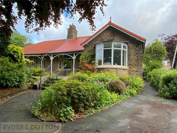 3 Bedroom Bungalow To Rent In Brant Avenue, Halifax, West Yorkshire, HX2