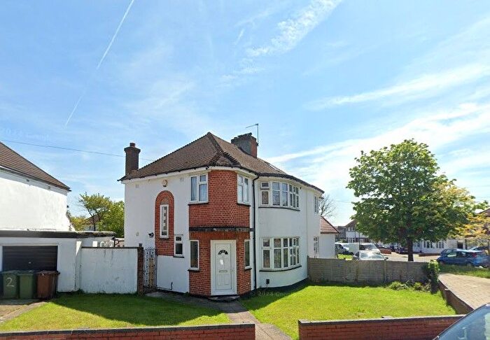 3 Bedroom Semi-Detached House To Rent In Felbridge Avenue, Stanmore, Greater London, HA7
