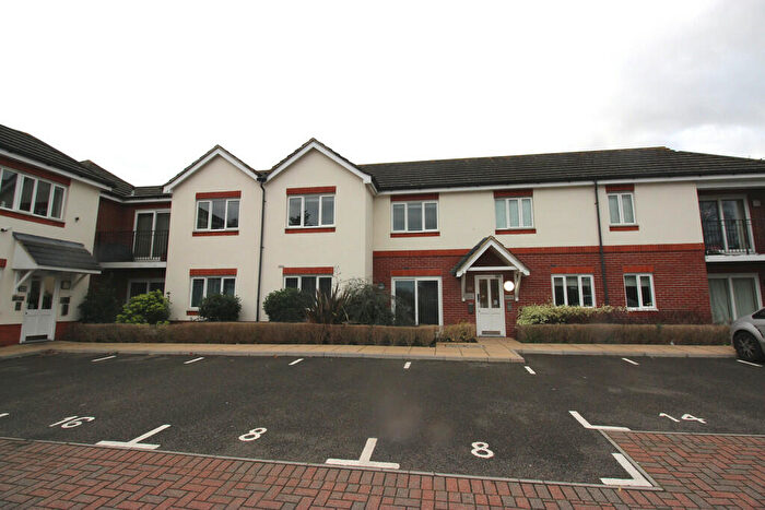 2 Bedroom Flat To Rent In Ashingdon Road, Rochford, SS4