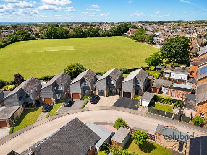 3 Bedroom Detached House For Sale In Sheldon Close, Corringham, SS17