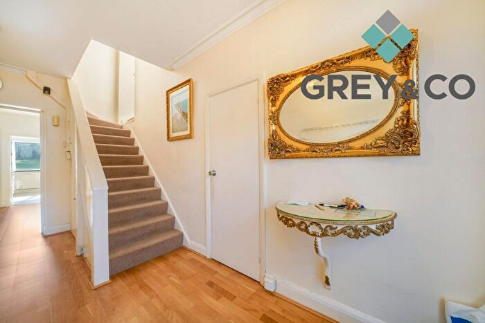 5 Bedroom Semi Detached House For Sale In Wembley Park Drive Wembley, HA9