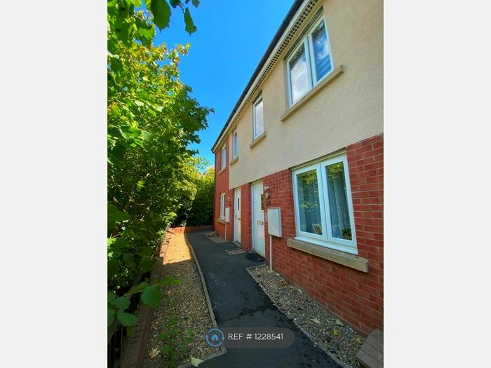 2 Bedroom Terraced House To Rent In East Dock Road, Newport, NP20