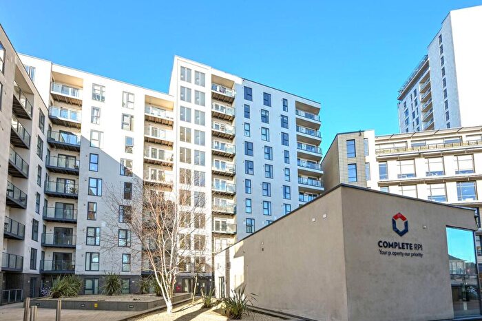 1 Bedroom Flat To Rent In Guildford Road, Woking, GU22