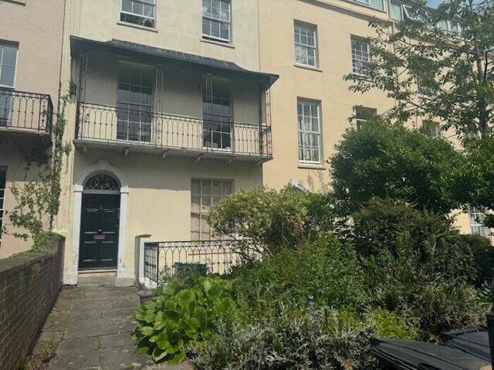 1 Bedroom Apartment To Rent In Meridian Place, Bristol, BS8