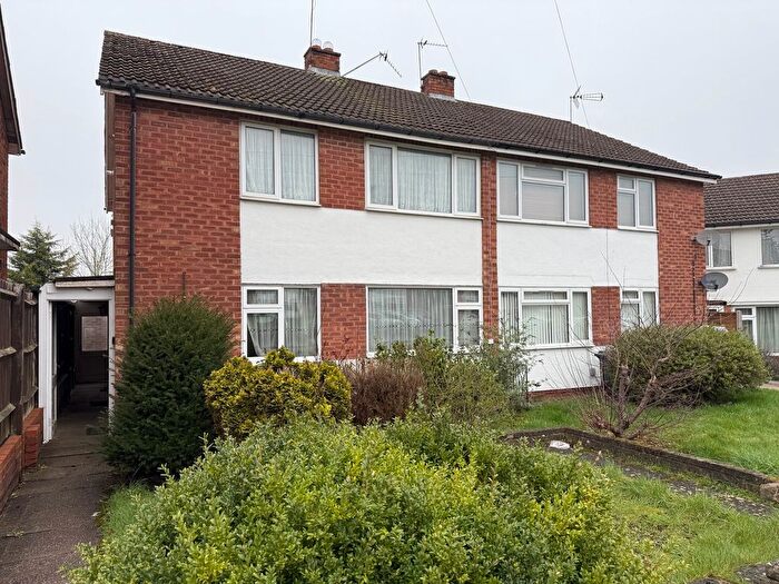 2 Bedroom Maisonette To Rent In Lazy Hill, Kings Norton, B38