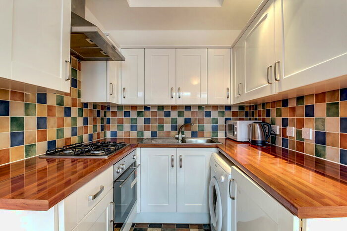 1 Bedroom Apartment To Rent In Marlborough Road, Second Floor Flat, London, N19