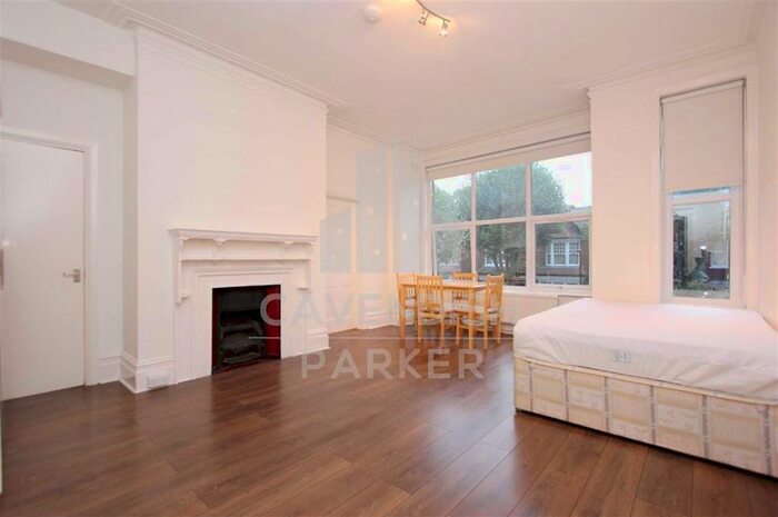 Studio To Rent In Princes Avenue, Muswell Hill, London N10