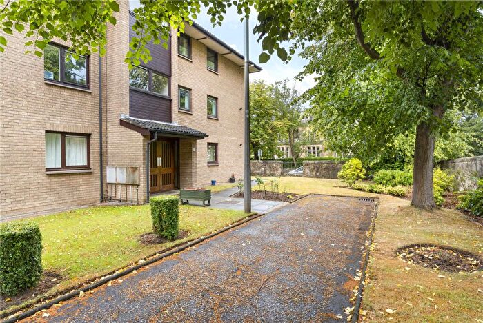 2 Bedroom Apartment For Sale In / Gillsland Park, Merchiston, Edinburgh, EH10
